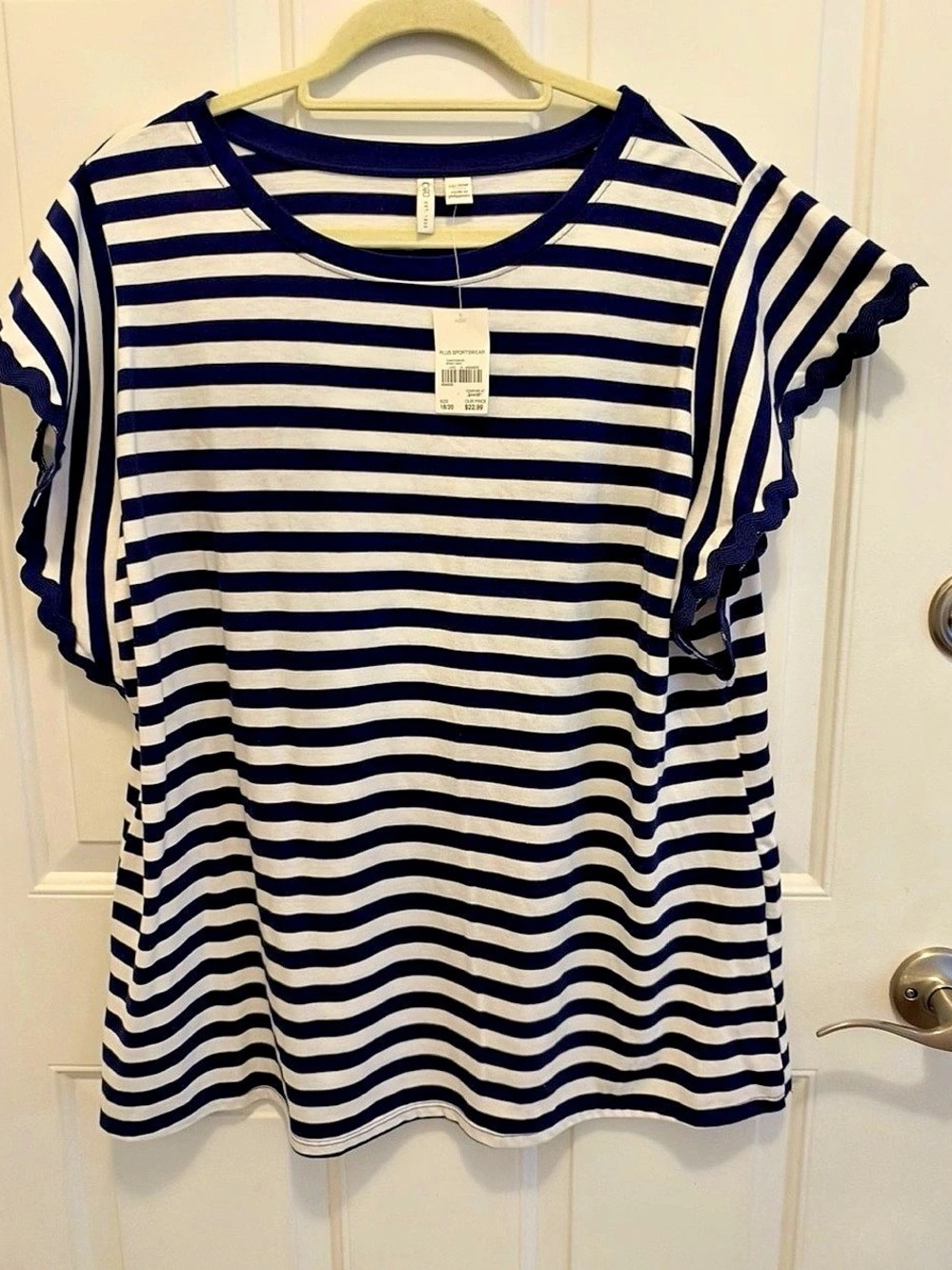 Plus Sportswear Striped Ruffle Sleeve Top in Blue & White Size 18/20 NWT